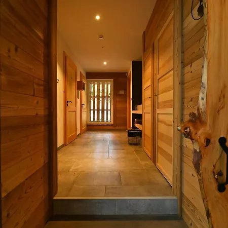 Villa Foret Et *